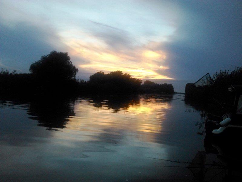 Rosu - Septembrie  2015 - img20150926185316.jpg